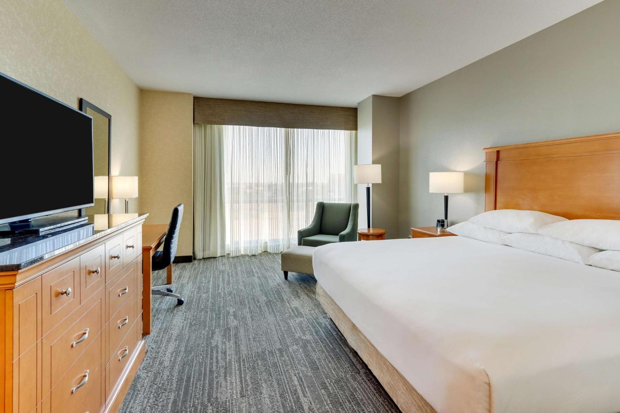 Drury Inn & Suites Orlando Near Universal Orlando Resort ภายนอก รูปภาพ