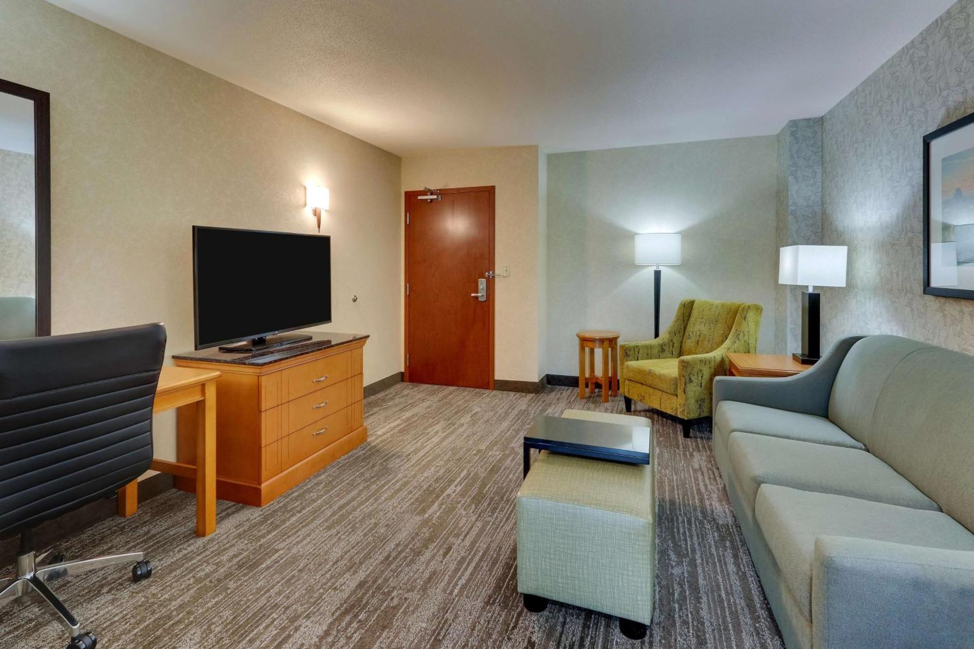 Drury Inn & Suites Orlando Near Universal Orlando Resort ภายนอก รูปภาพ