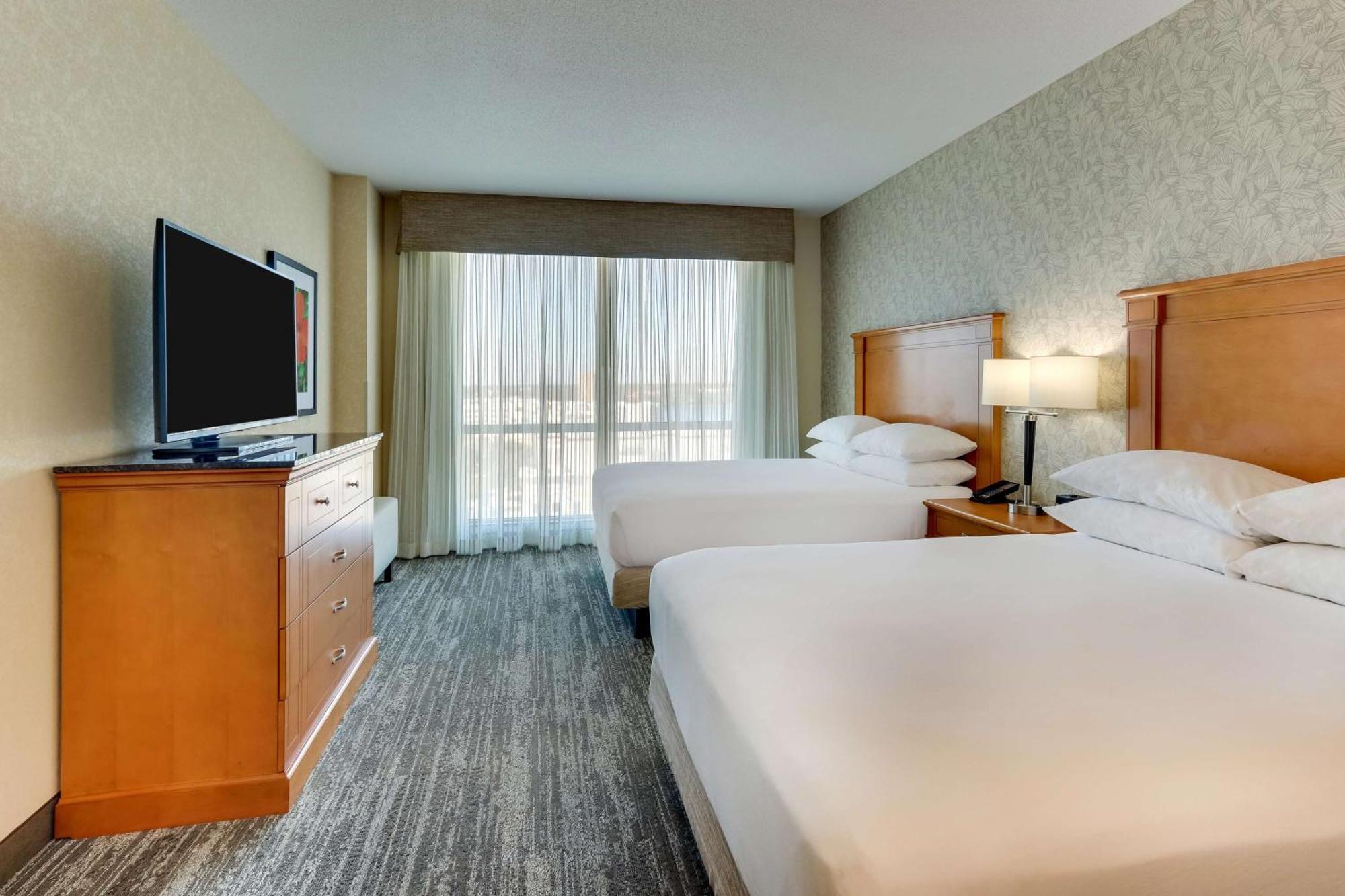 Drury Inn & Suites Orlando Near Universal Orlando Resort ภายนอก รูปภาพ